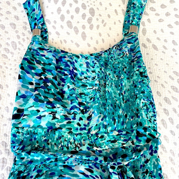 White House Black Market Dresses & Skirts - Blue Teal Printed Sleeveless Women’s Dress